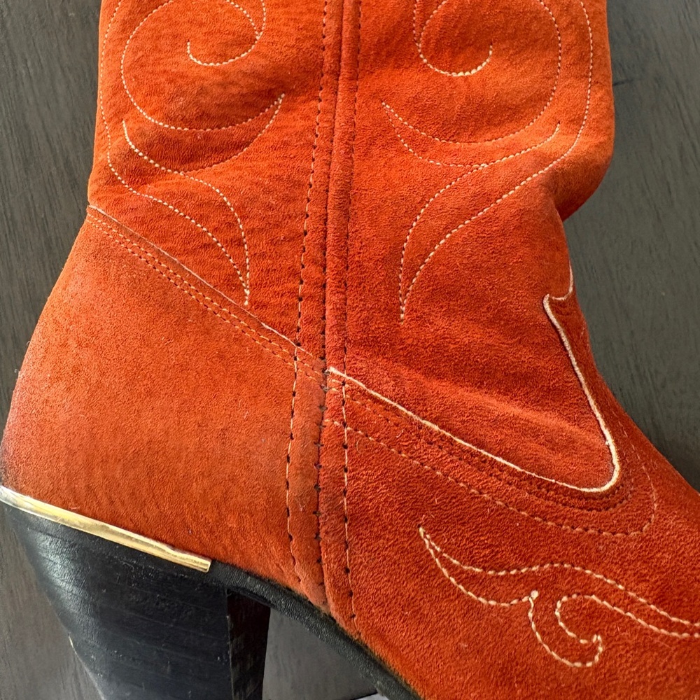 Vtg 80s Womens Rust Suede
ACME Boots Heels Shoe
Western Cowgirl Butterfly - Picture 9 of 10